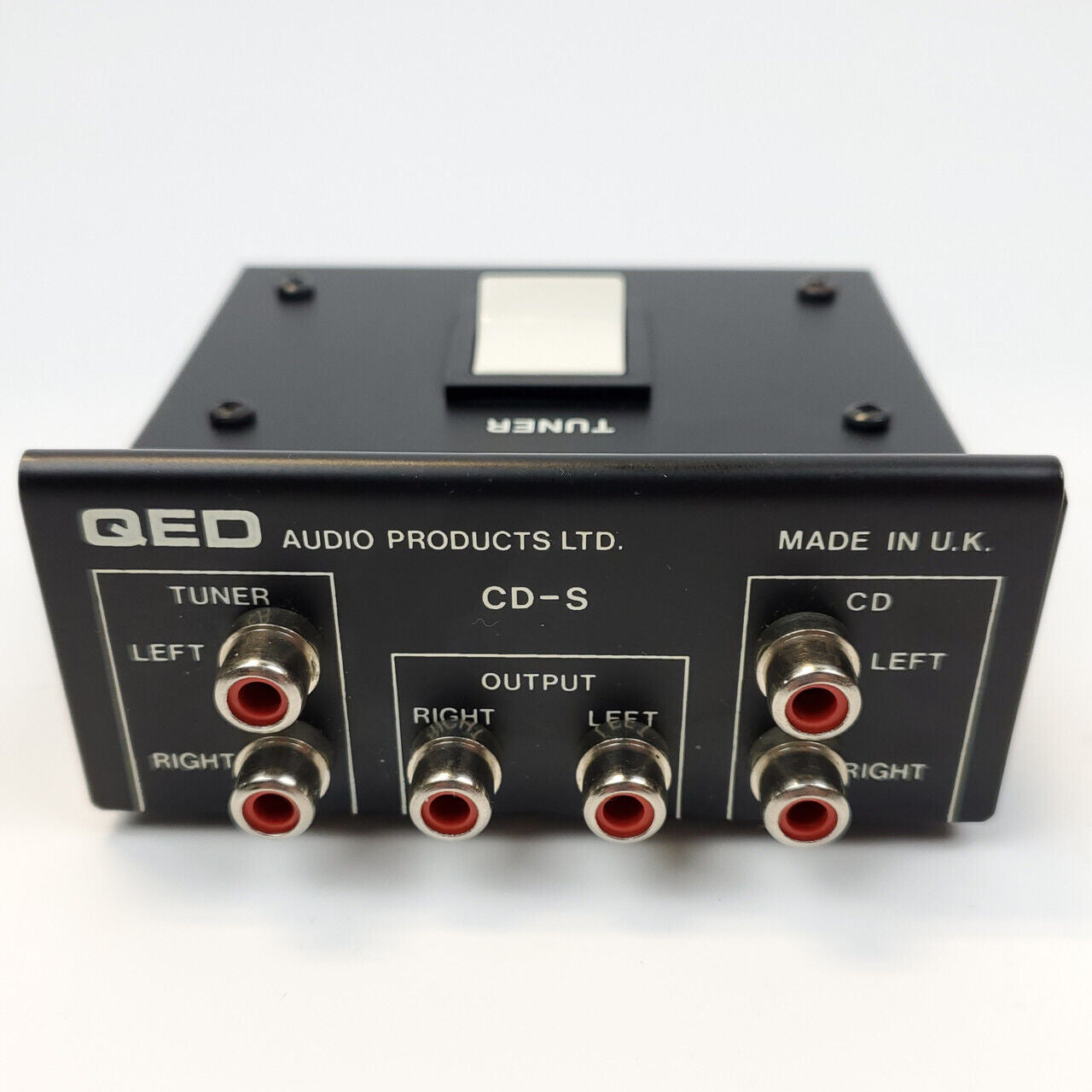 QED CD-S CD/Tuner RCA Switch | Grade A - ShopComprenew