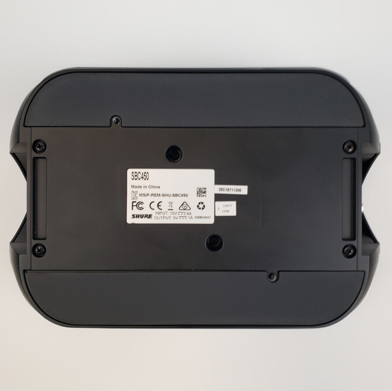 Shure SBC450 4-Bay Networked Charging Station | Grade B - ShopComprenew