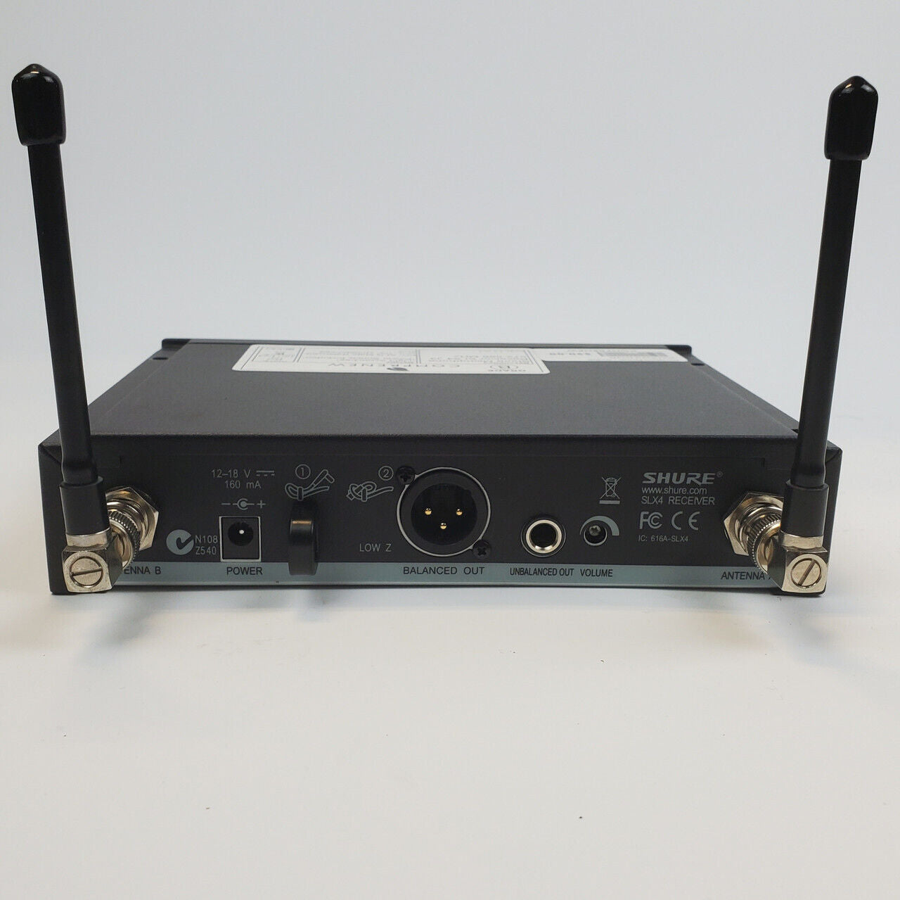 Shure SLX4 J3 572-596 MHz Microphone Receiver | Grade B - ShopComprenew