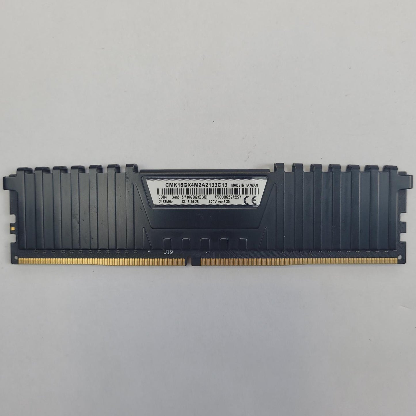 Assorted CORSAIR VENGEANCE 16GB 2133 DIMM DDR4 RAM | Grade A