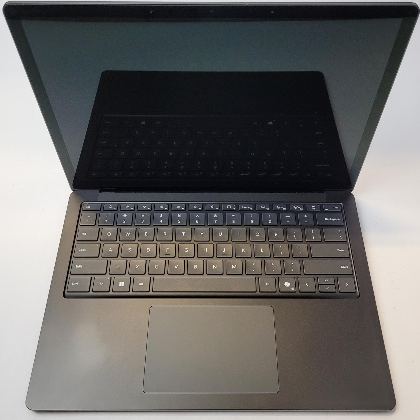 MICROSOFT 2033 Windows 11 Home Ultra 7 165H 32GB RAM 256GB NVME | Grade B