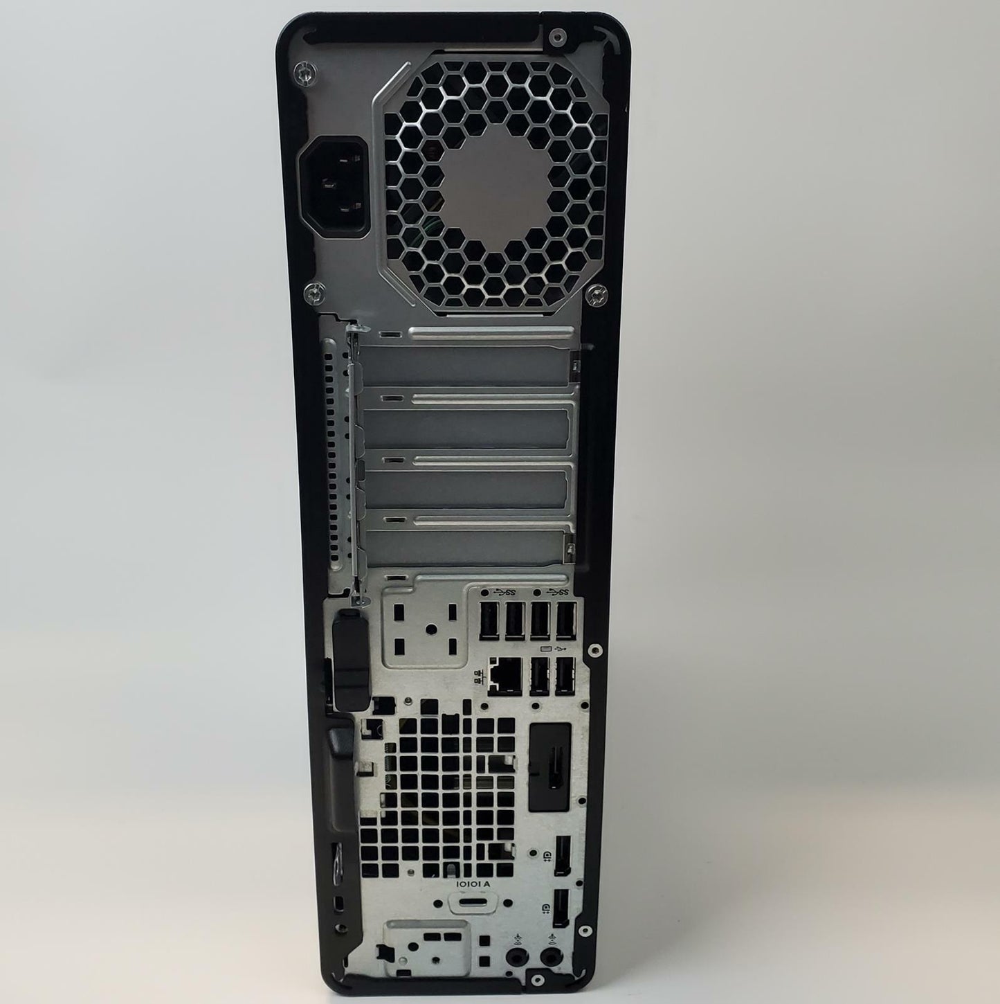 HP EliteDesk 800 G3 No OS i5-7500 8GB RAM 128GB NVMe | Grade C
