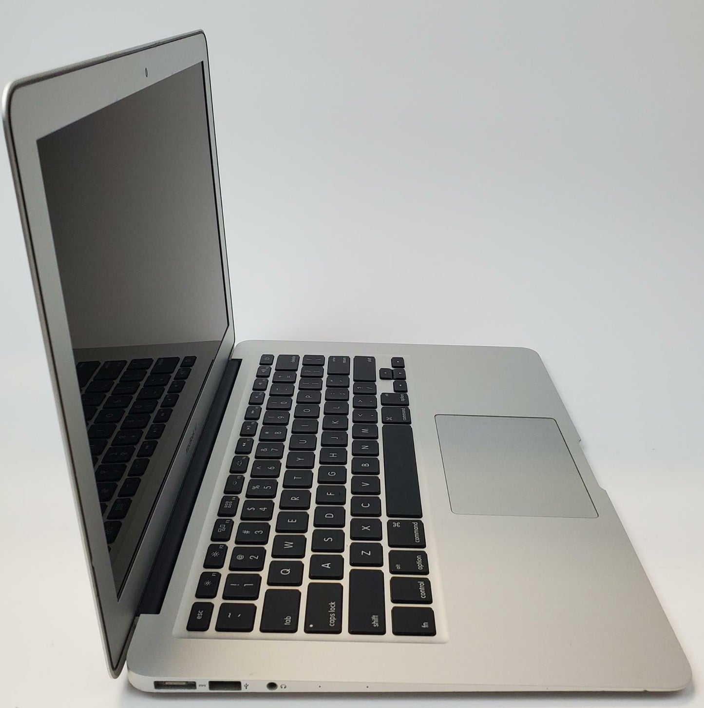 Apple A1466 MacBook Air Monterey i5-5250U 8GB RAM 256GB M.2 | Grade B | 3854