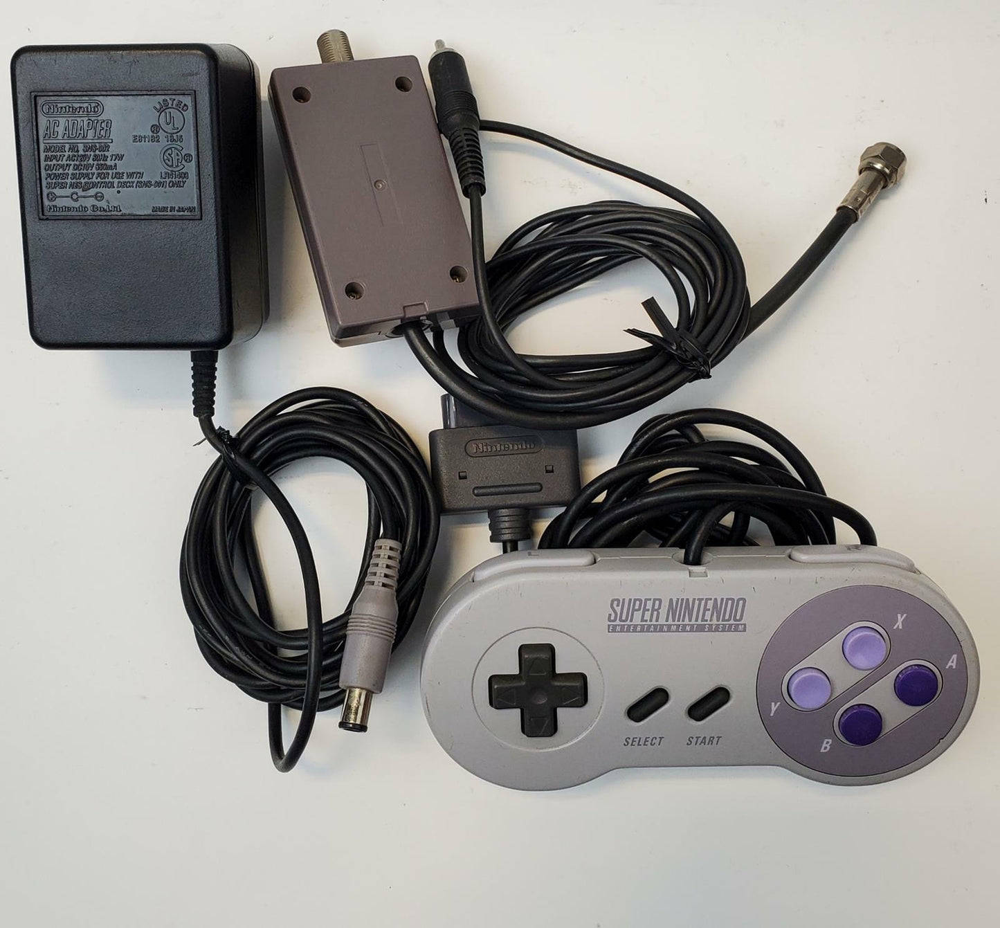 Nintendo SNES SNS-001 Console Basic Bundle | Grade B
