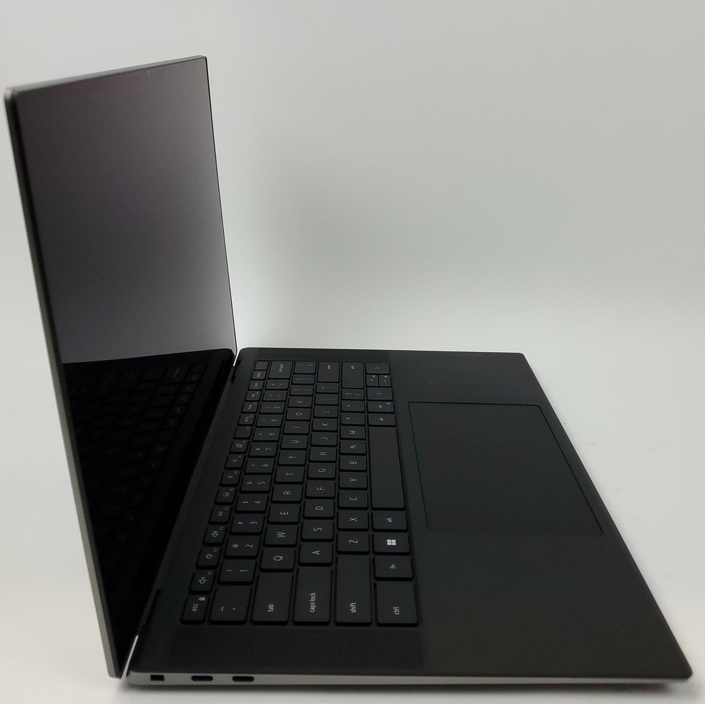 Dell Precision 5570 Win 11 Home I9-12900H 8GB RAM 1TB NVMe 8GB GPU | Grade A