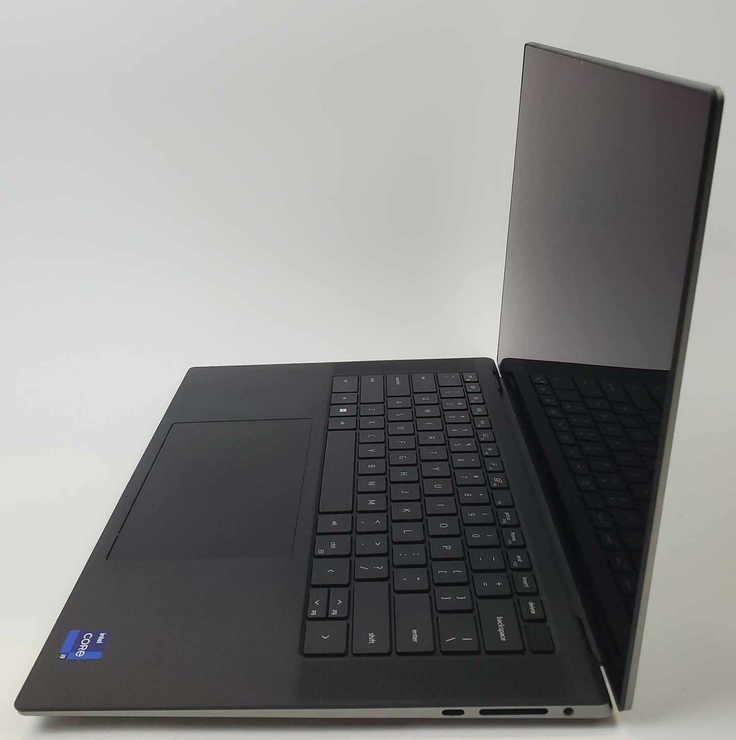 Dell Precision 5570 Win 11 Home i9-12900H 32GB RAM 1TB NVMe 8GB GPU | Grade A