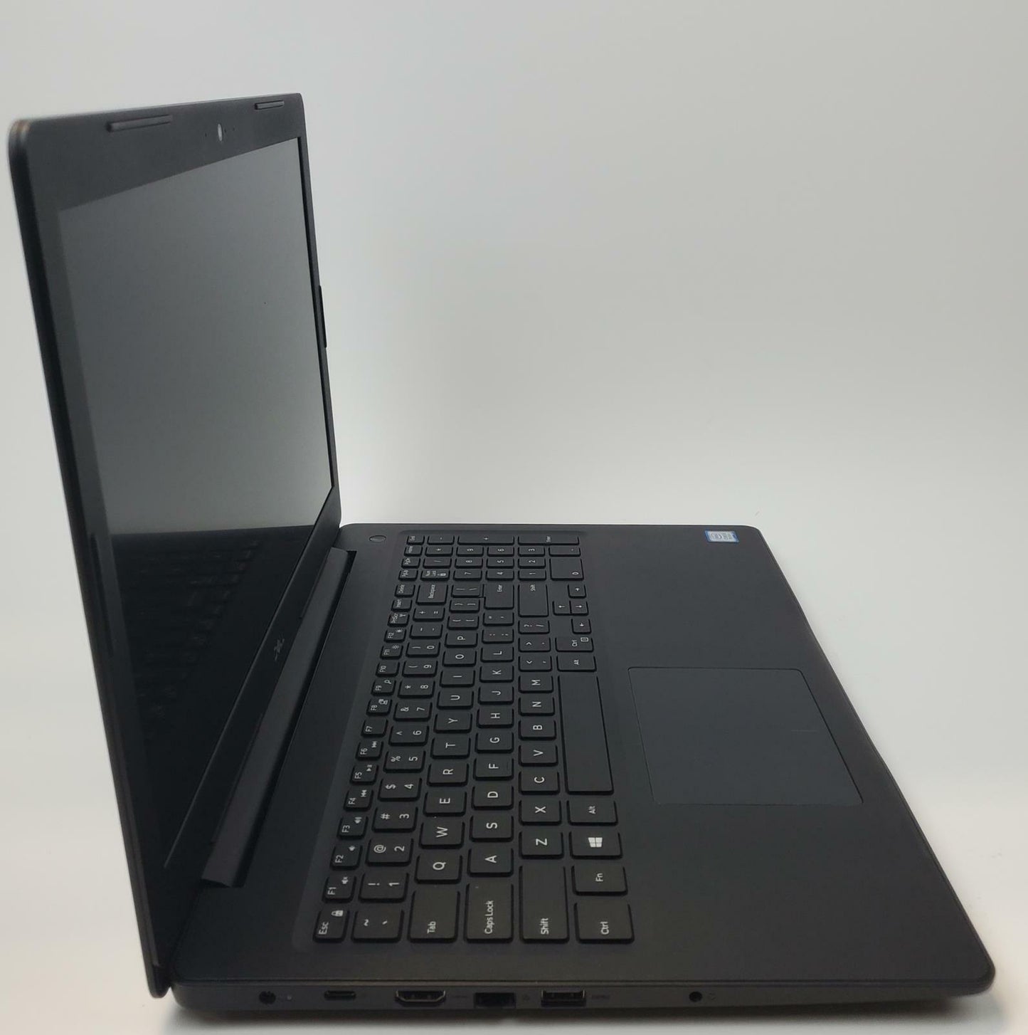 Dell Latitude 3590 Win 11 Home i5-8250U 24GB RAM 256GB NVMe | Grade C
