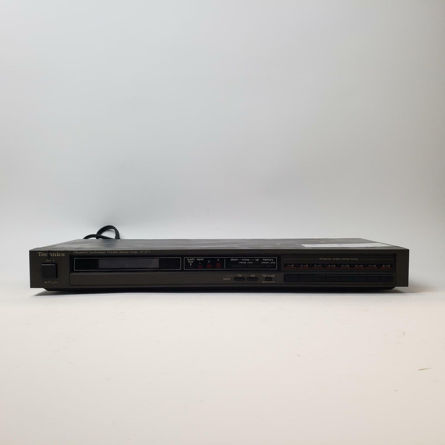 TECHNICS ST-S77 Quartz Synthesizer FM/AM Stereo Radio Tuner | Grade B