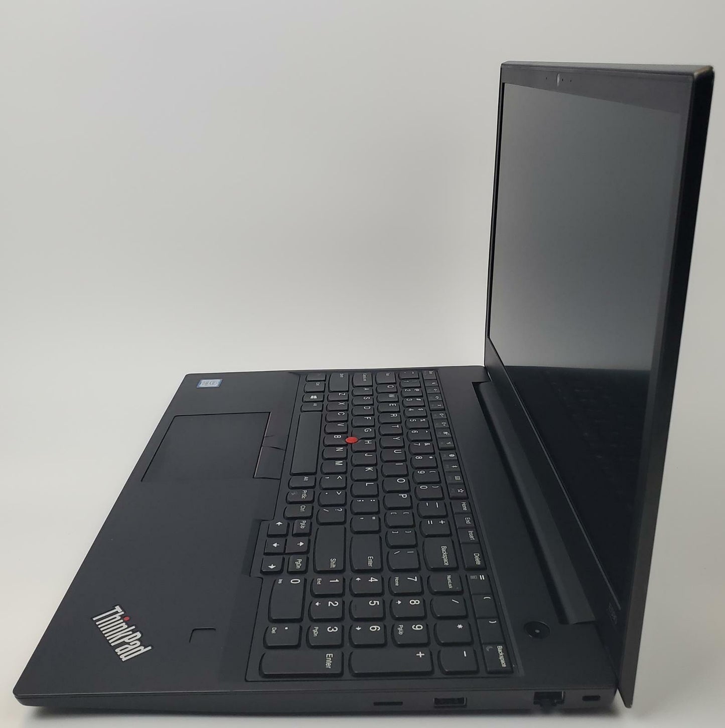 Lenovo ThinkPad E590 Win 11 Home i5-8265U 8GB RAM 256GB M.2 | Grade B