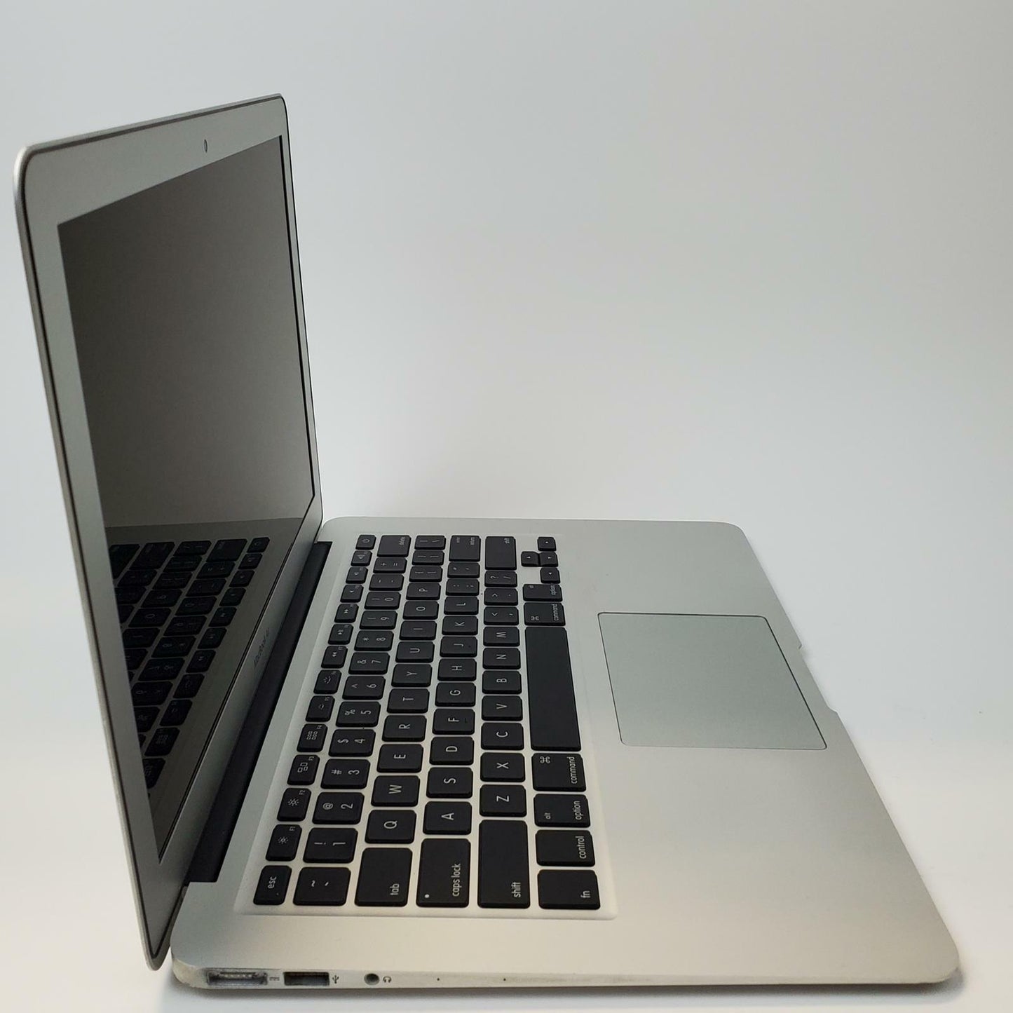 Apple A1466 MacBook Air Monterey i5-5350U 8GB RAM 256GB M.2 | Grade B | 3852