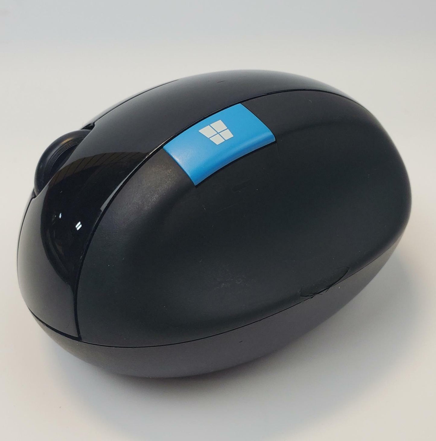 Microsoft Sculpt Ergonomic USB Wireless Mouse | Grade A