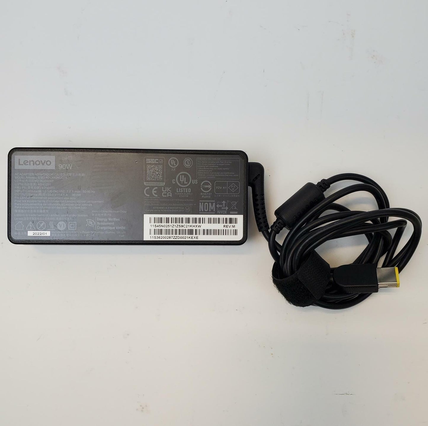 Lenovo DK1633 ThinkPad USB-C Docking Station Bundle | Grade A