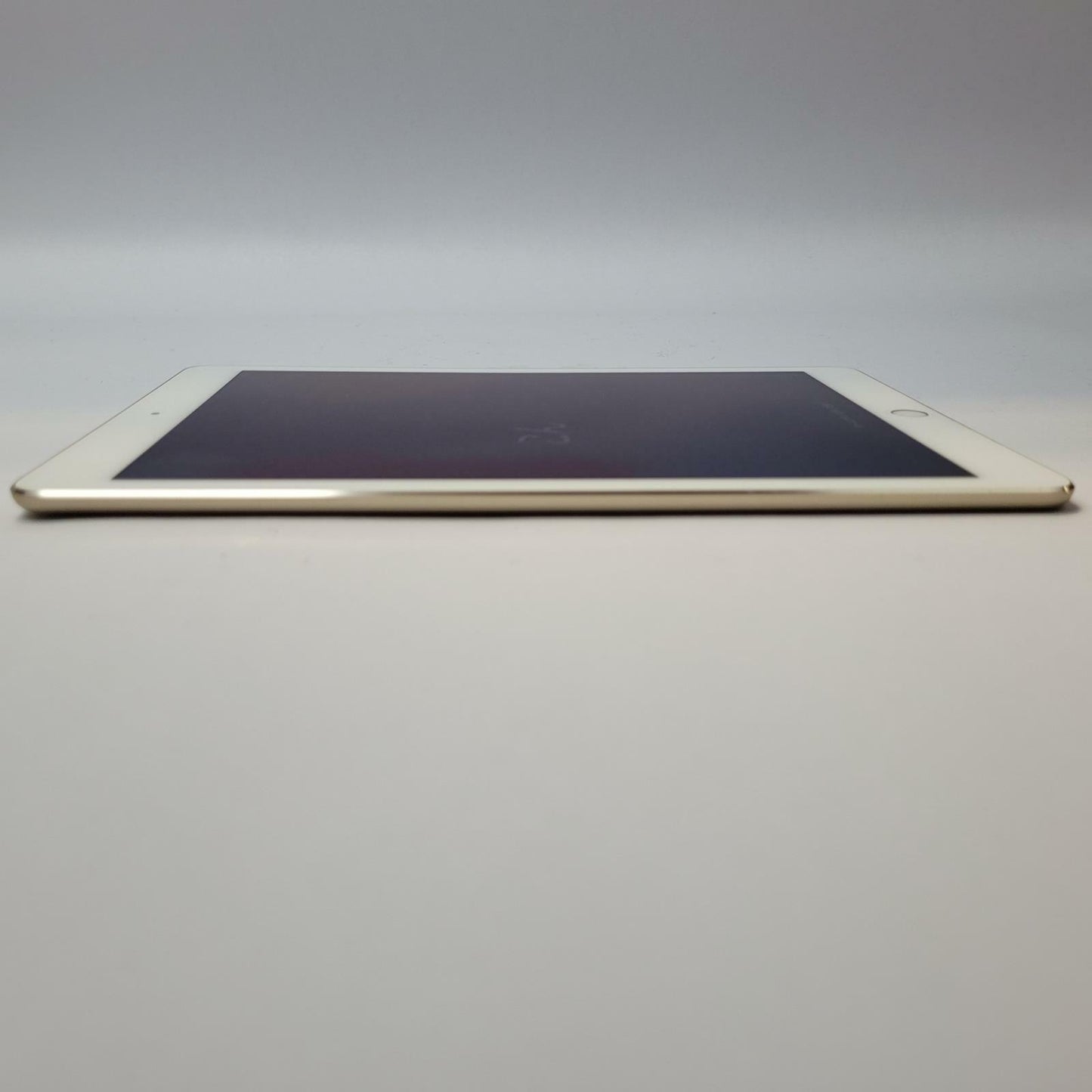 APPLE IPAD AIR 2 MNV72LL/A 32GB WiFi Tablet Gold | Grade C