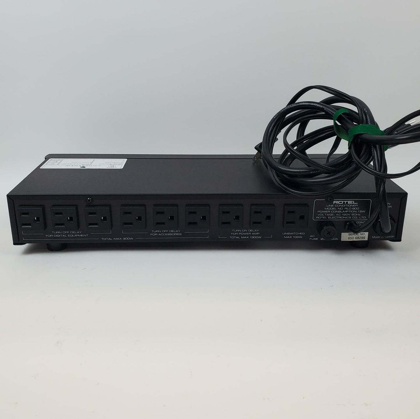 Rotel RLC-900 Power Line Conditioner | Grade B