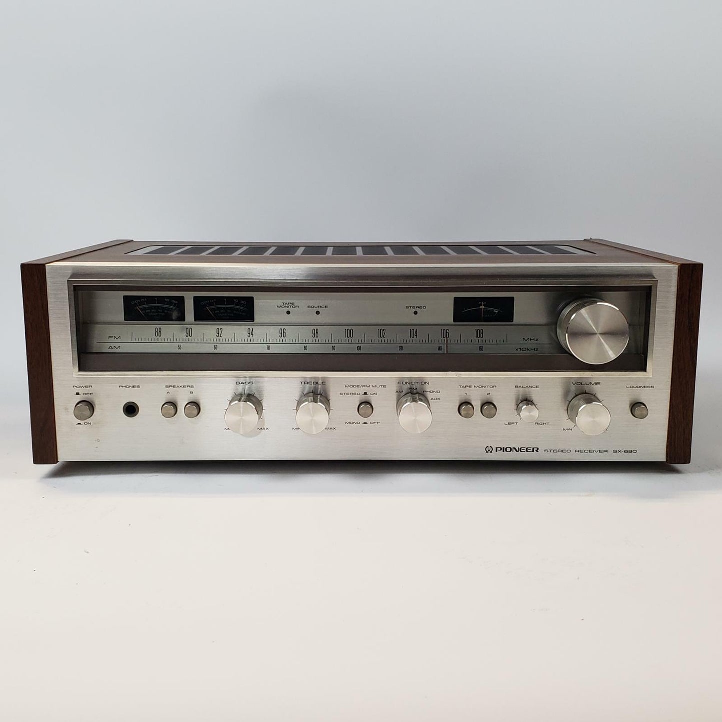 Pioneer SX-680 Stereo Receiver | Grade B