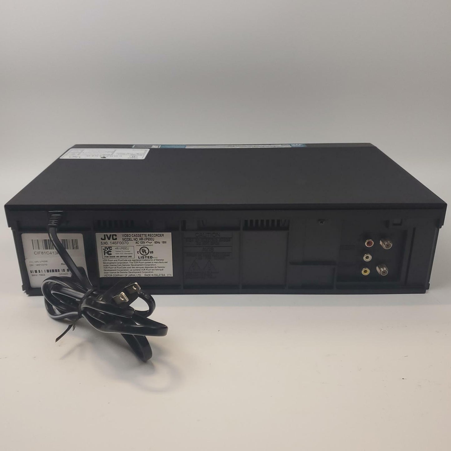 JVC HR-VP690U VCR/VHS Player | Grade B