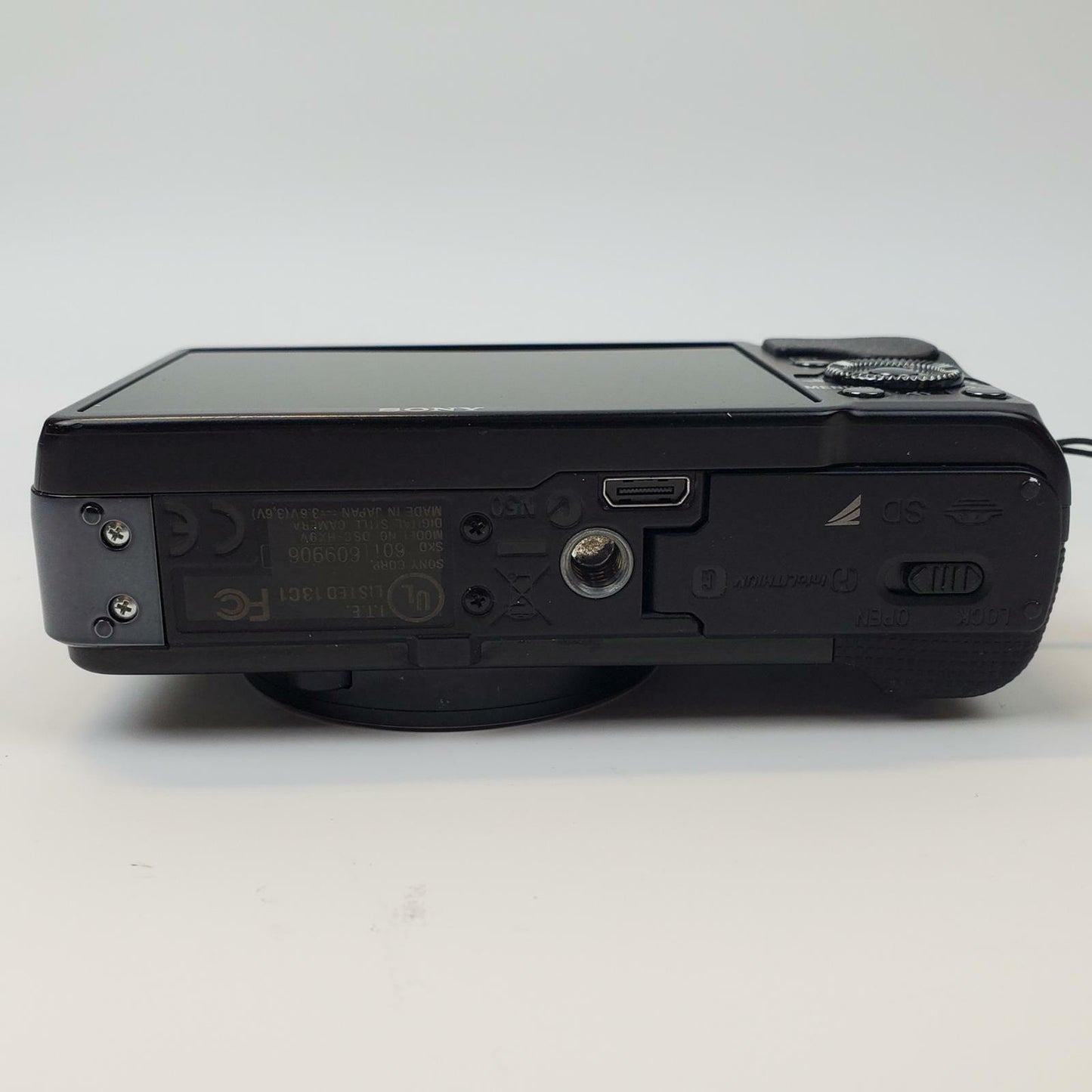Sony DSC-HX9V Cybershot 16.2MP Digital Camera | Grade B
