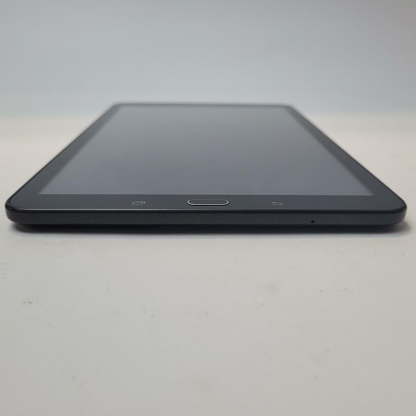 SAMSUNG Galaxy Tab E 9.6 Dual SM-T567V 16GB WiFi Tablet Metallic Black | Grade C