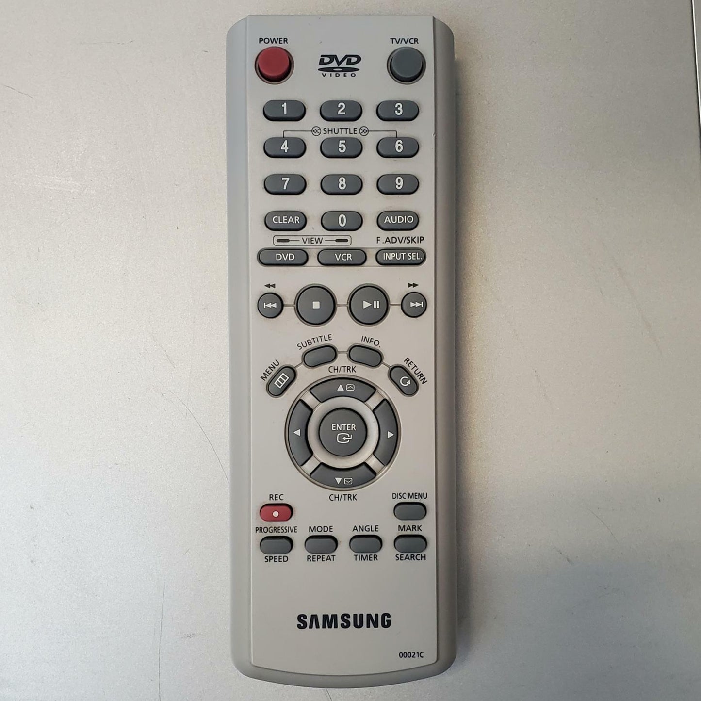 SAMSUNG DVD-V5500 VCR/DVD Player w/ Remote | Grade B