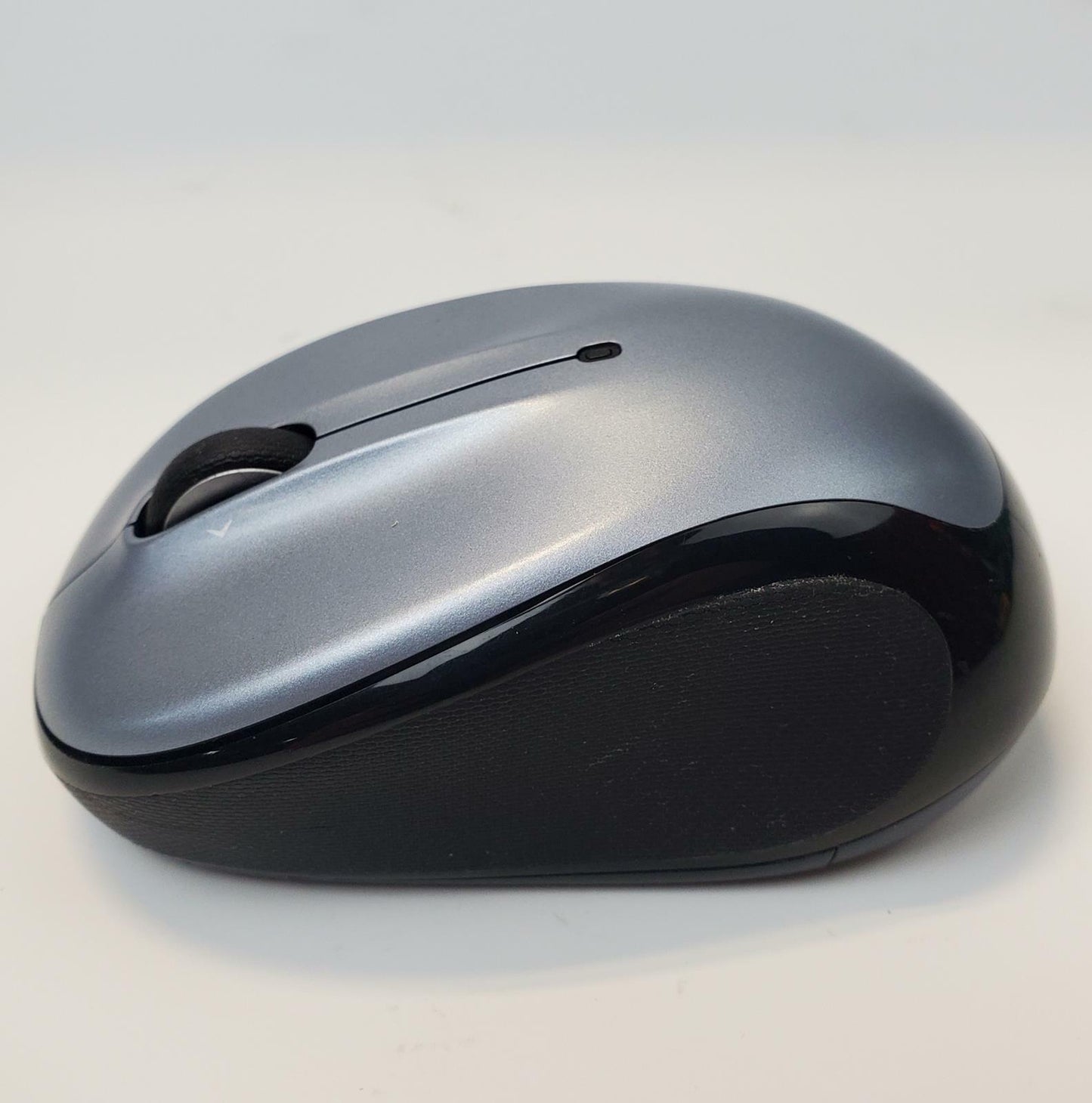 Logitech M325 USB Wireless Mouse (Assorted Colors) | Grade B