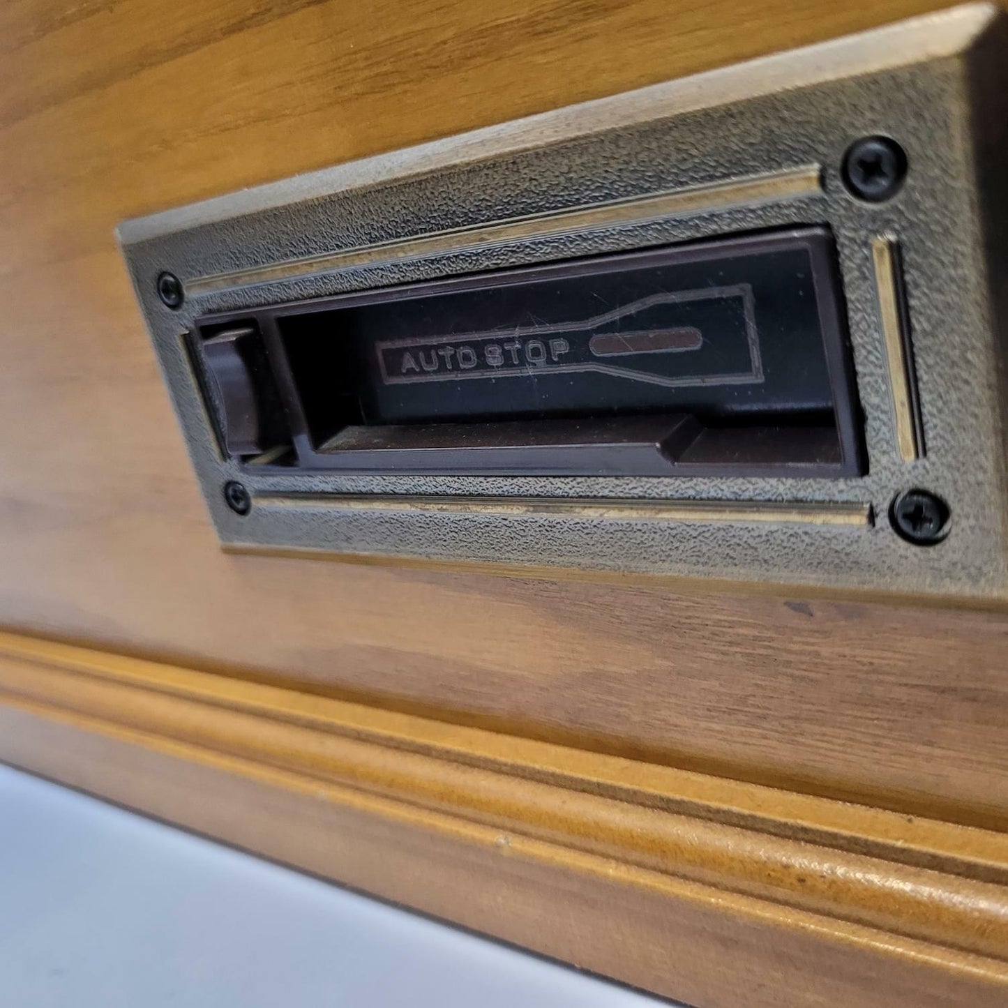 Detrola KM837 Turntable, Radio, CD, Cassette Player | Grade B