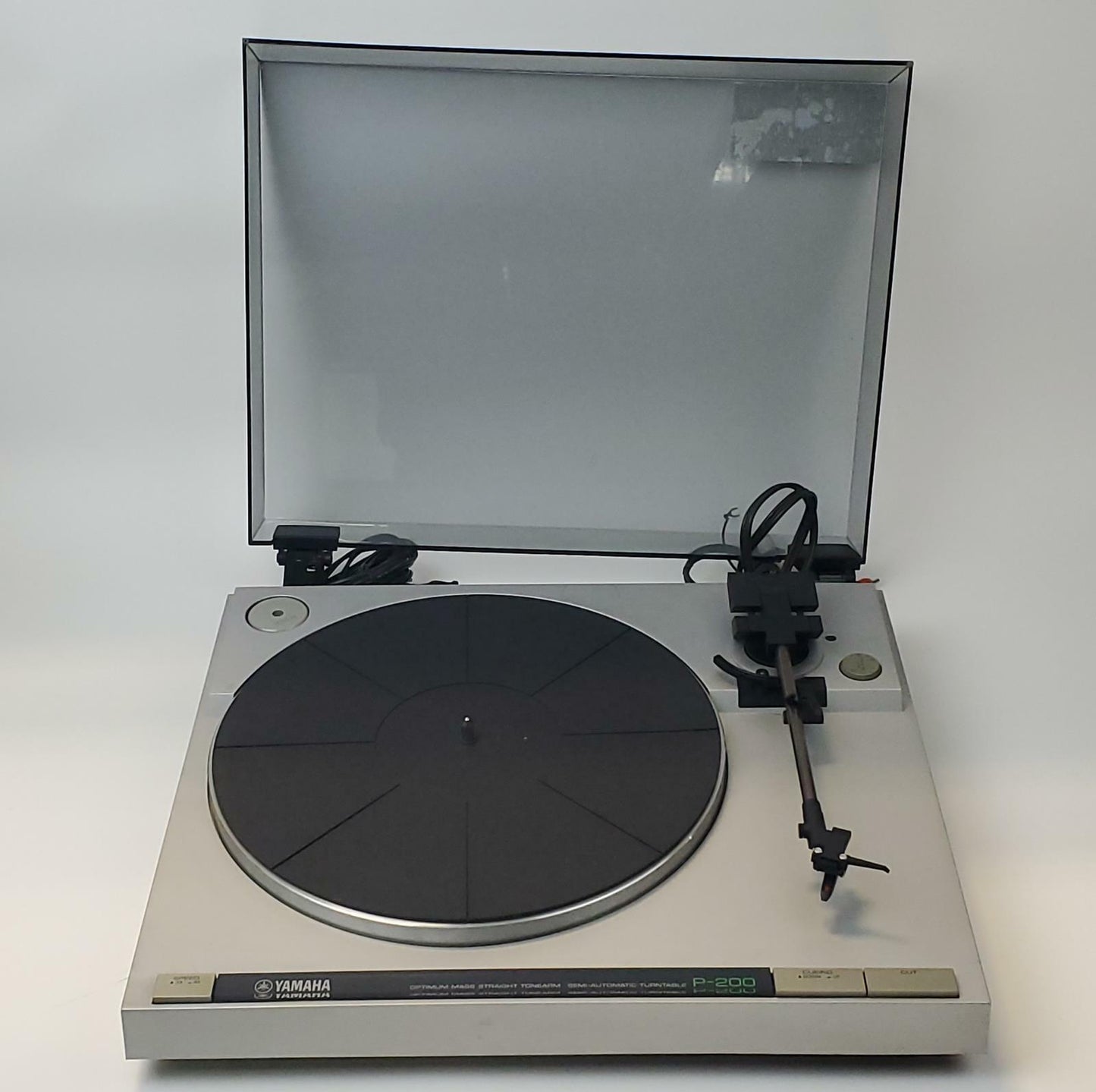 Yamaha P-200 Semi-Automatic Turntable | Grade C