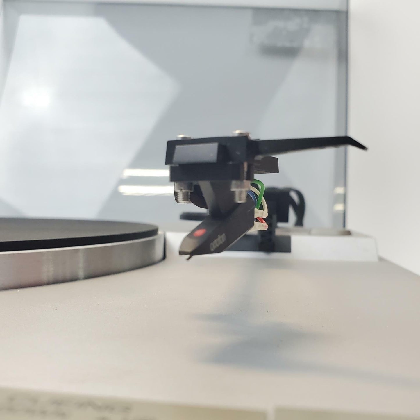 Yamaha P-200 Semi-Automatic Turntable | Grade C