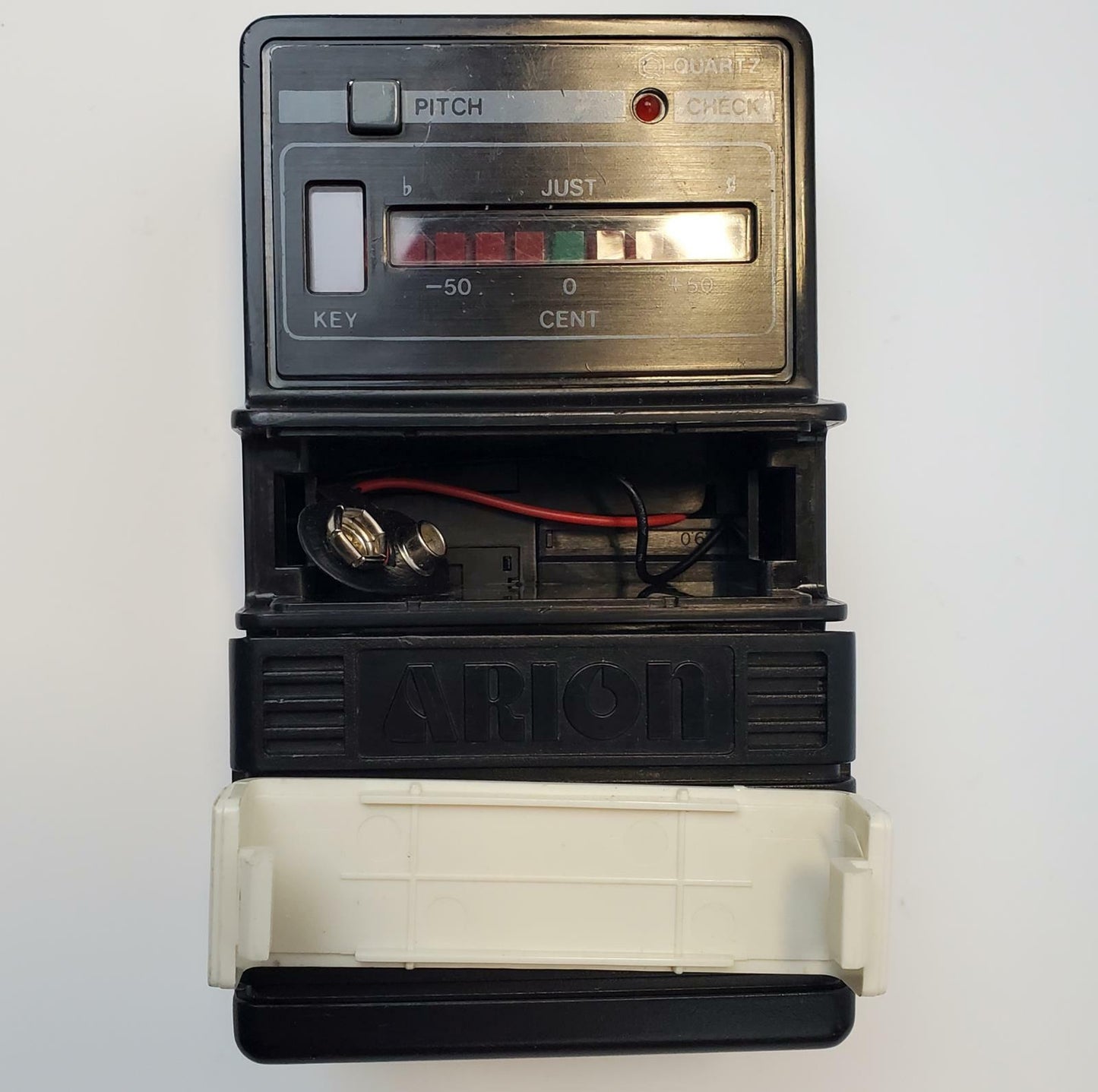 Arion HU-8500 Quartz Stage Tuner Pedal | Grade B