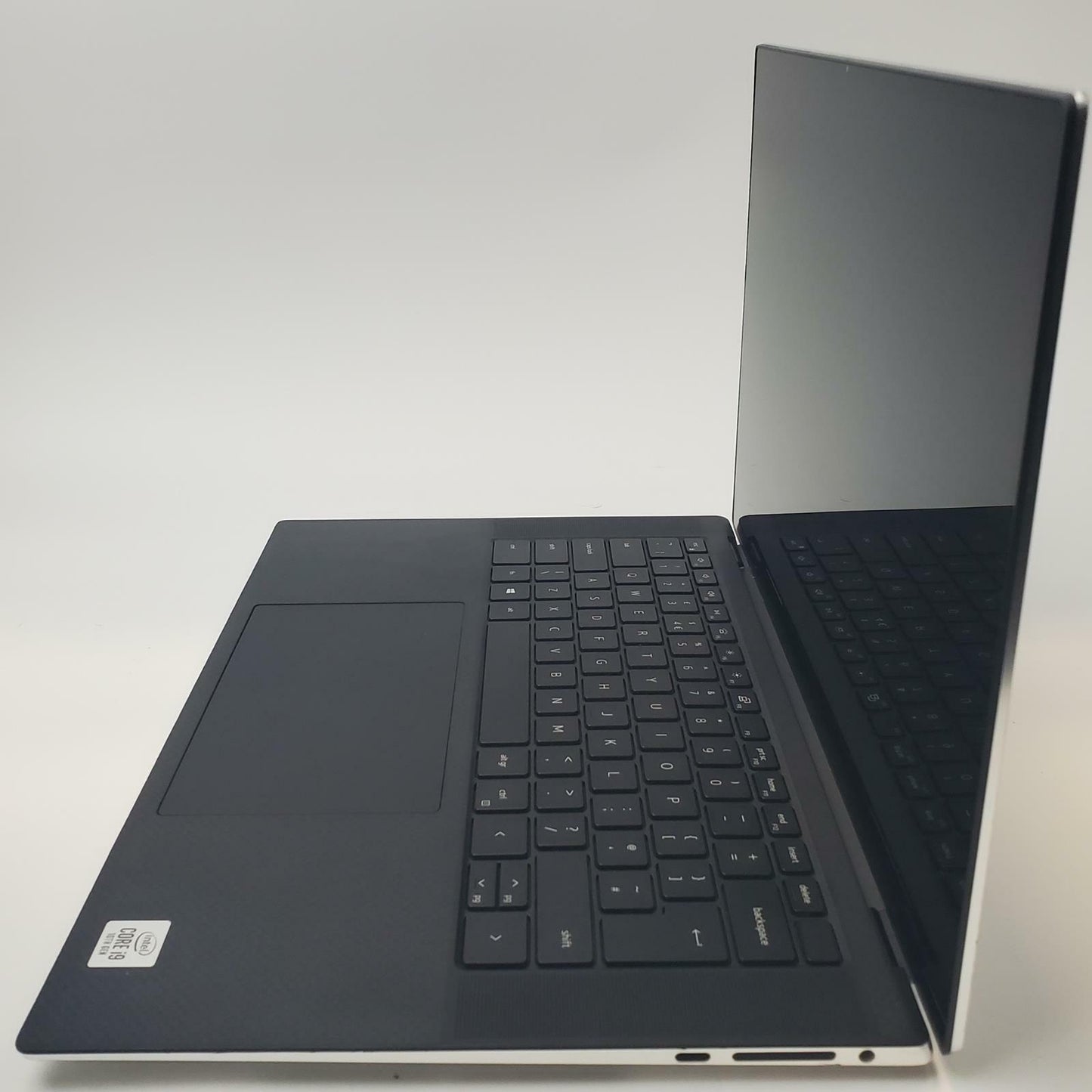 DELL XPS 15 9500 Win 11 Home I9-10885H 32GB RAM 512GB NVME | Grade B