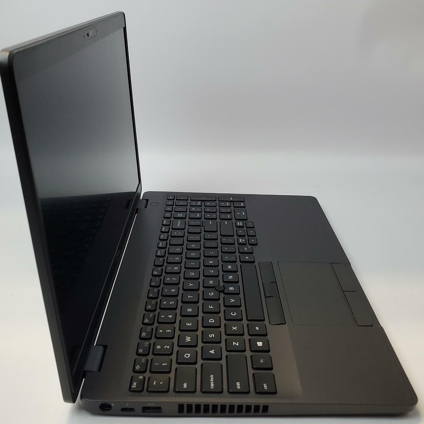 DELL LATITUDE 5500 Win 11 Home I5-8350U 16GB RAM 256GB M.2 | Grade B