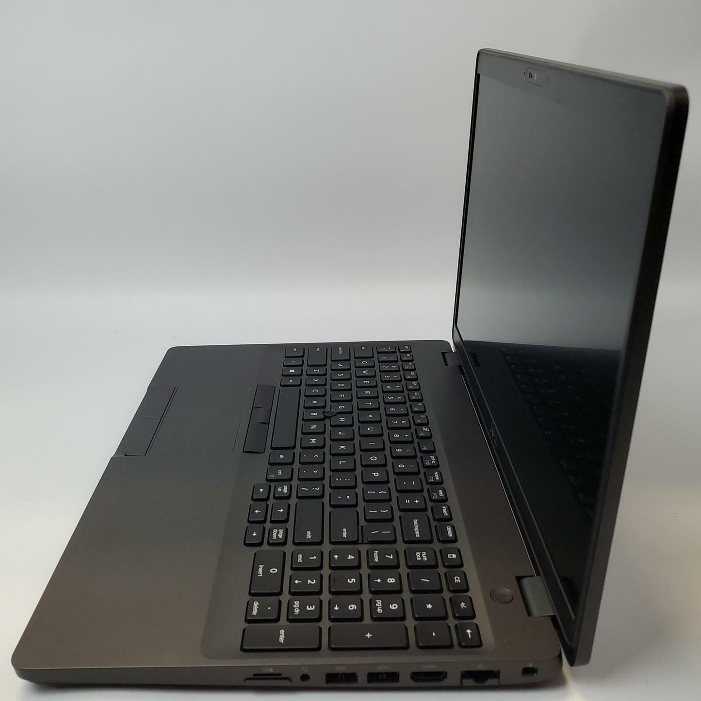 DELL LATITUDE 5500 Win 11 Home I5-8350U 16GB RAM 256GB M.2 | Grade B