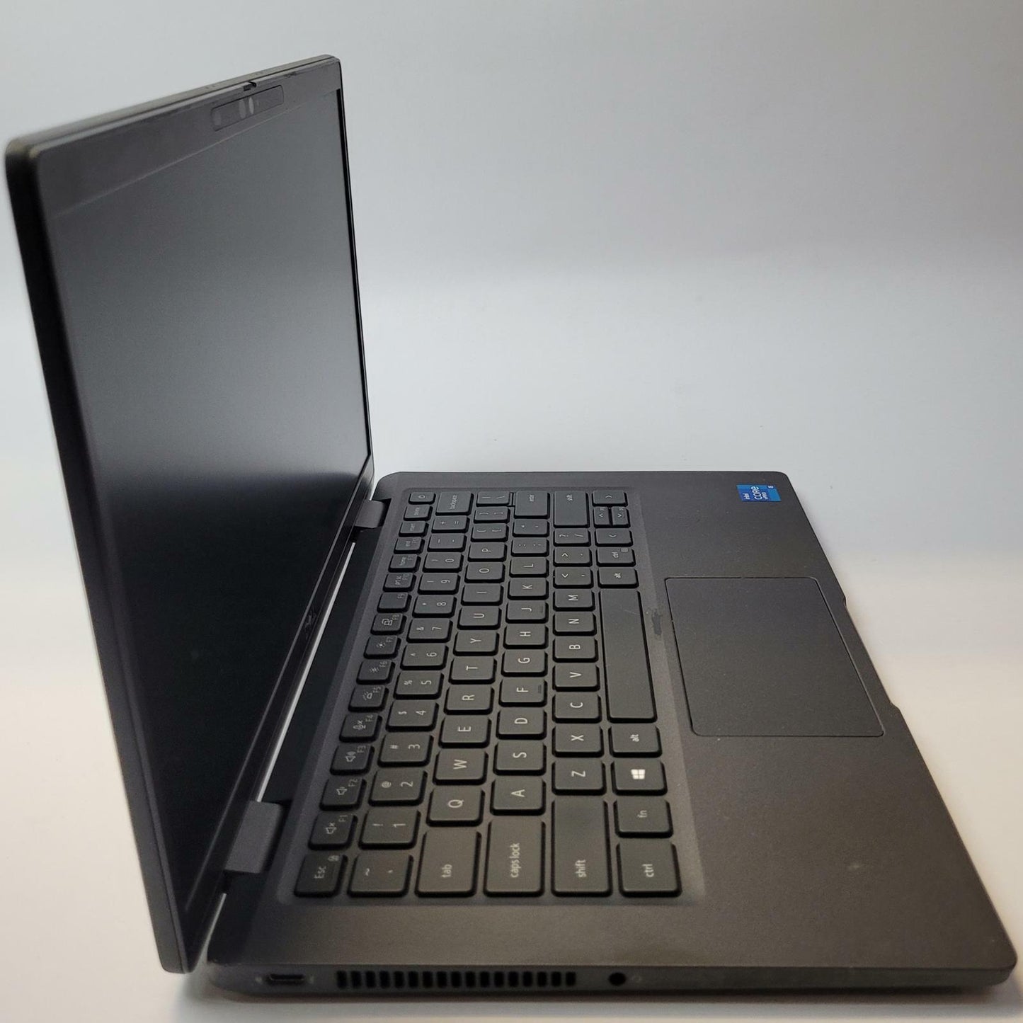 DELL LATITUDE 7320 Windows 11 Home I5-1135G7 8GB RAM 250GB NVME | Grade C