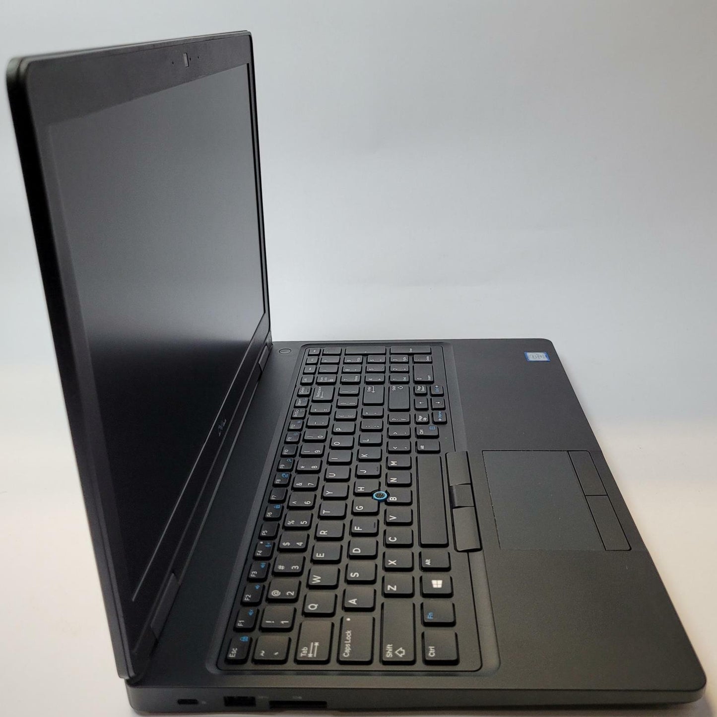 DELL LATITUDE 5590 Linux Manjaro I7-7600U 16GB RAM 128GB M.2 | Grade B