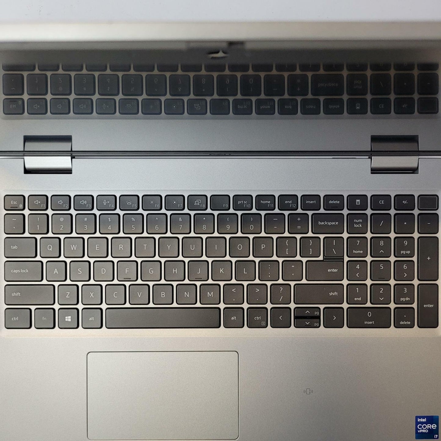 DELL LATITUDE 5520 Win 11 Home i7-1185G7 32GB RAM 1TB NVME | Grade C | 10469