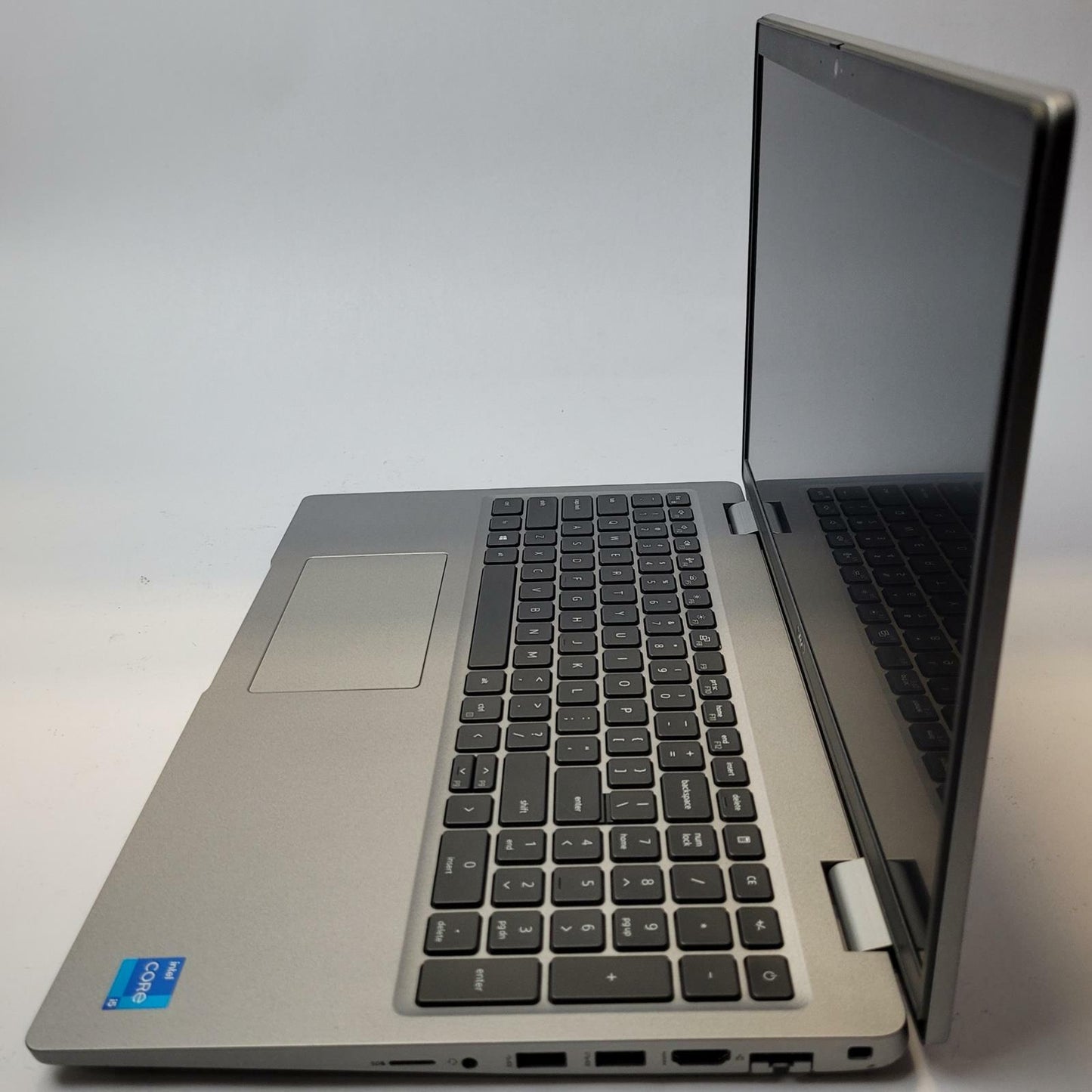 DELL LATITUDE 5520 Windows 11 Home I5-1135G7 16GB RAM 256GB NVME | Grade B