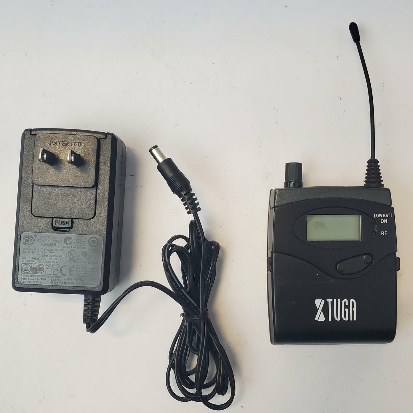 Xtuga RW2080 Wireless in-Ear Monitoring System | Grade C