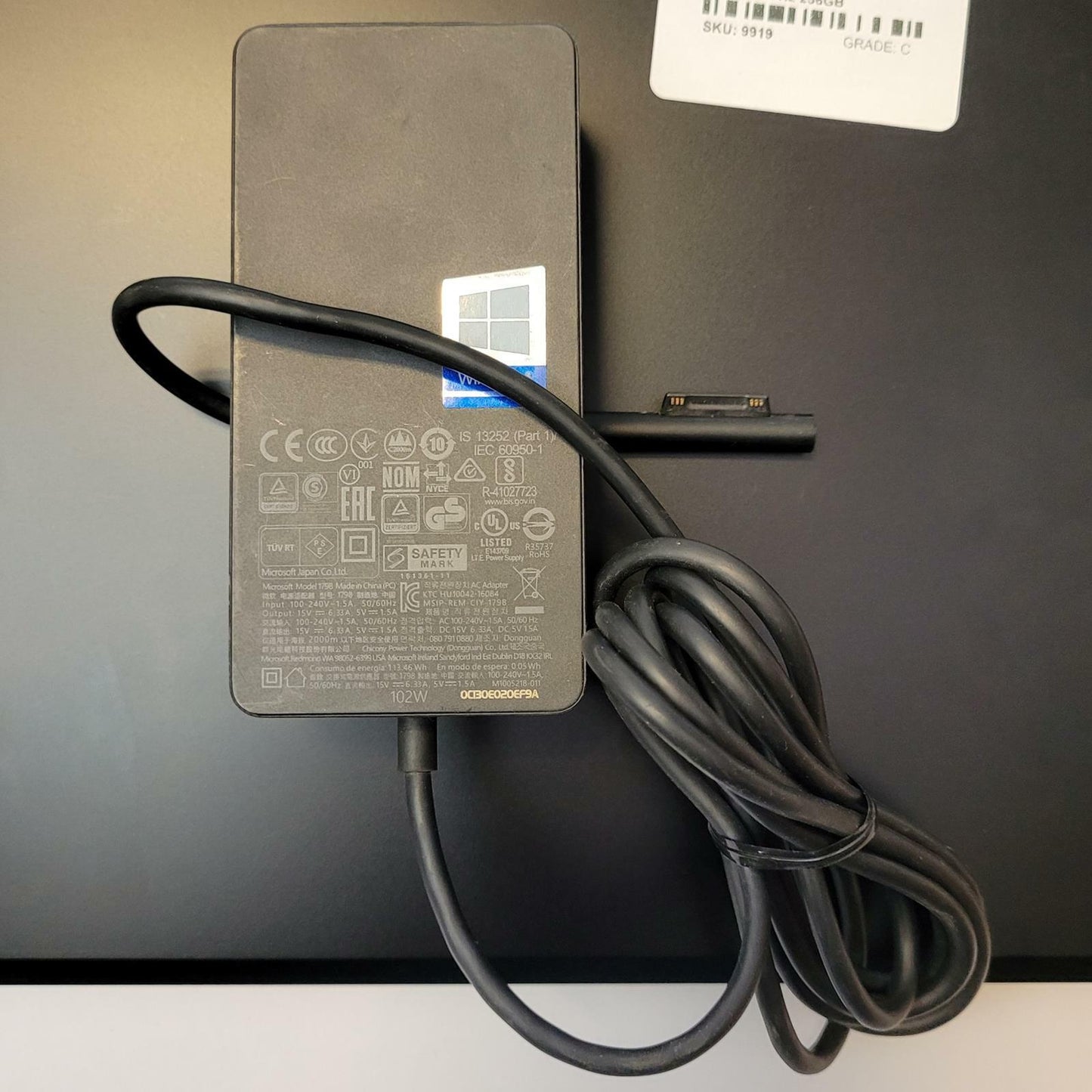 MICROSOFT 1979 Win 11 Home i7-1185G7 16GB RAM 256GB NVME | Grade C | 9919