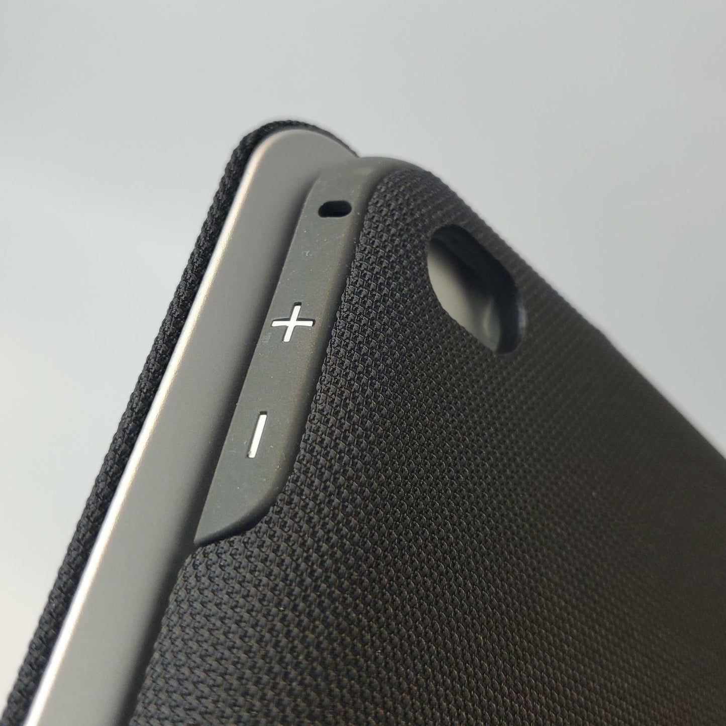 Logitech Create Y-B0007 Keyboard Case for iPad Pro 12.9" (Gray) | Grade A