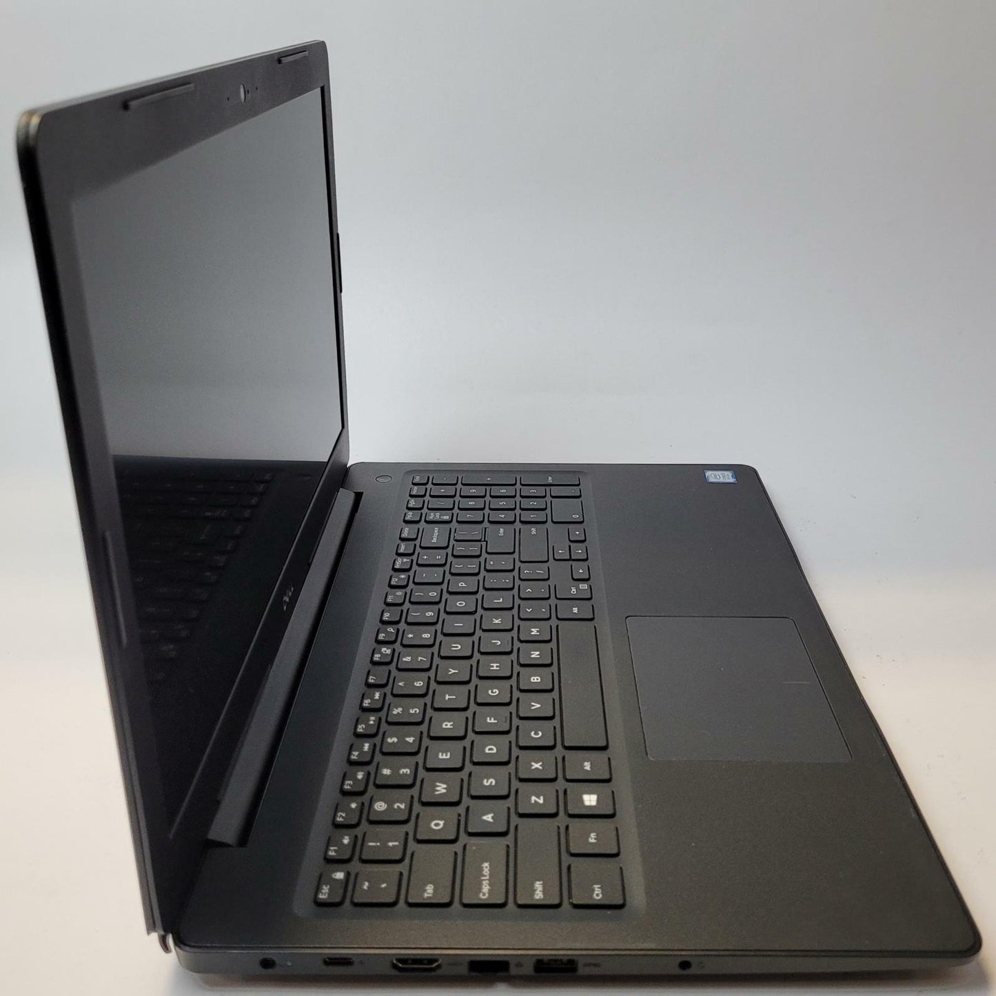 DELL LATITUDE 3590 Windows 11 Home i5-8250U 16GB RAM 128GB M.2 | Grade C