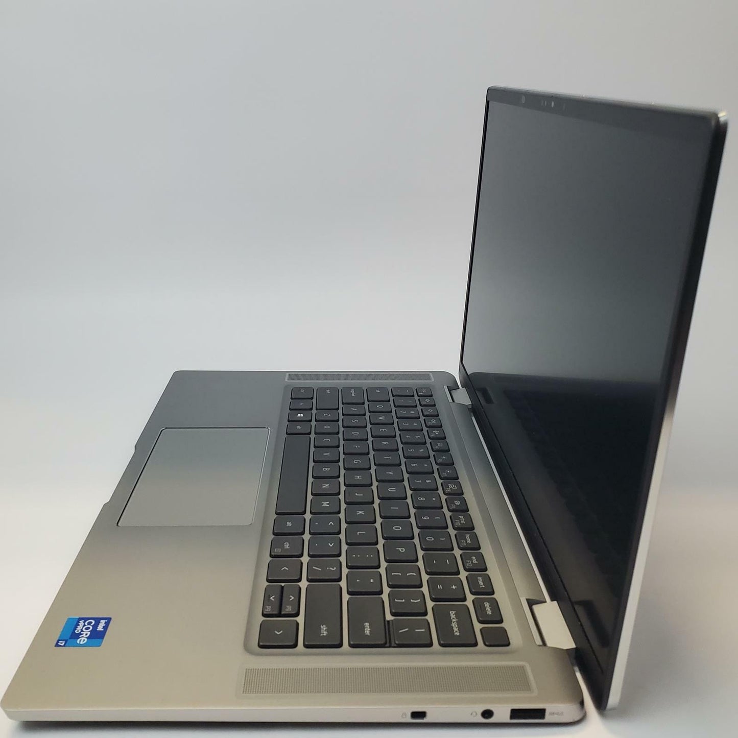 DELL LATITUDE 9520 Win 11 Home i7-1185G7 16GB RAM 256GB NVME | Grade C
