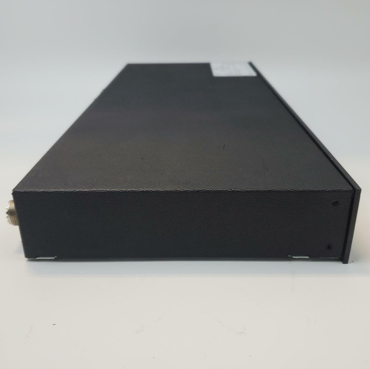 Shure WA404 Antenna/Power Distribution System | Grade F