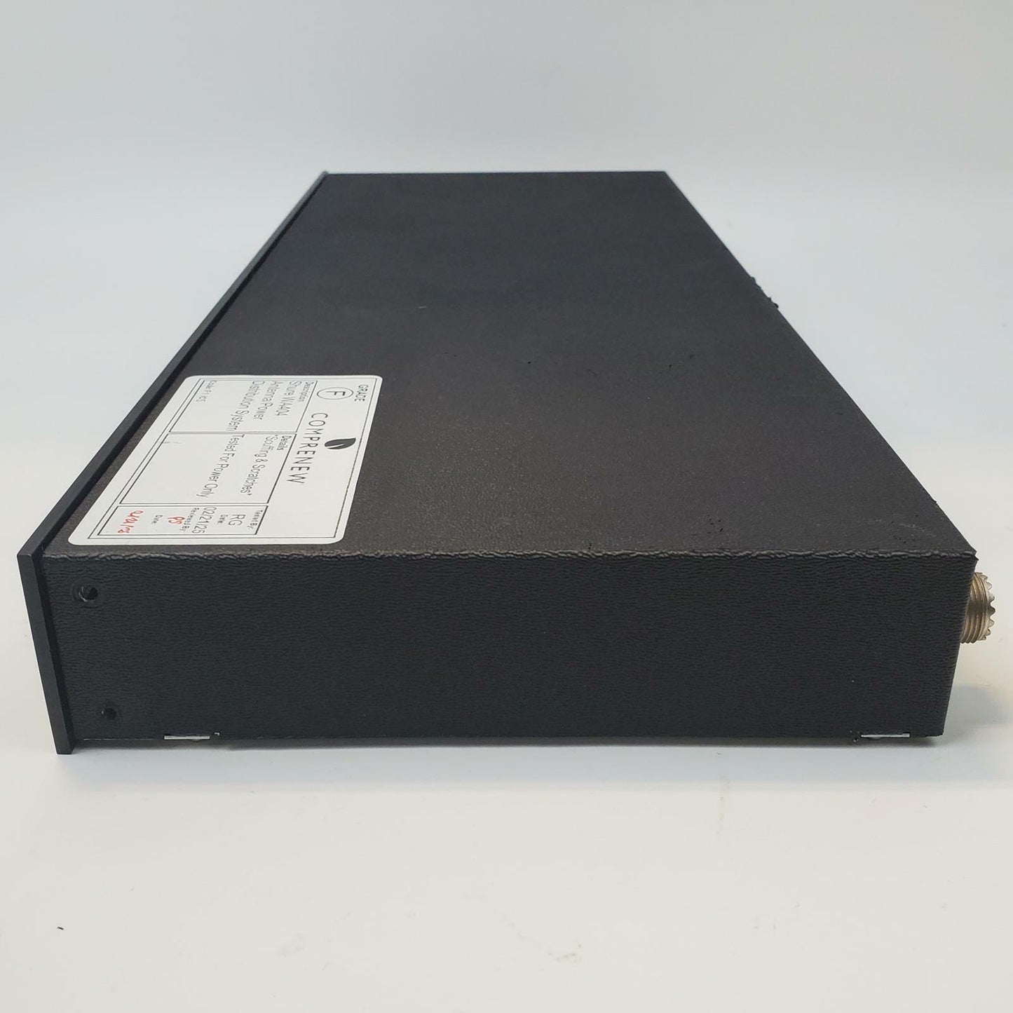 Shure WA404 Antenna/Power Distribution System | Grade F