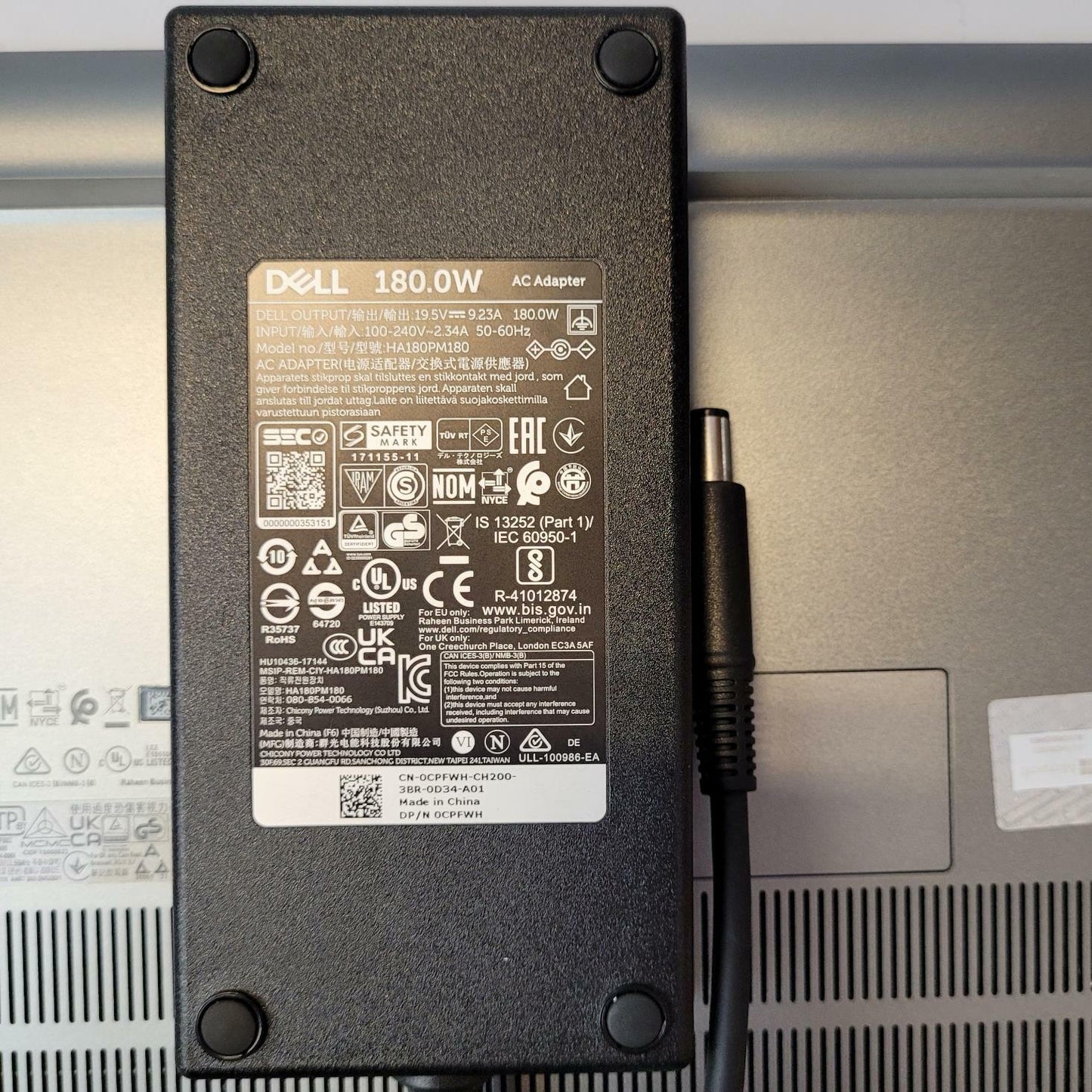 DELL PRECISION 7560 Win 11 Home i7-11850H 32GB RAM 1TB NVME | Grade B | 10525