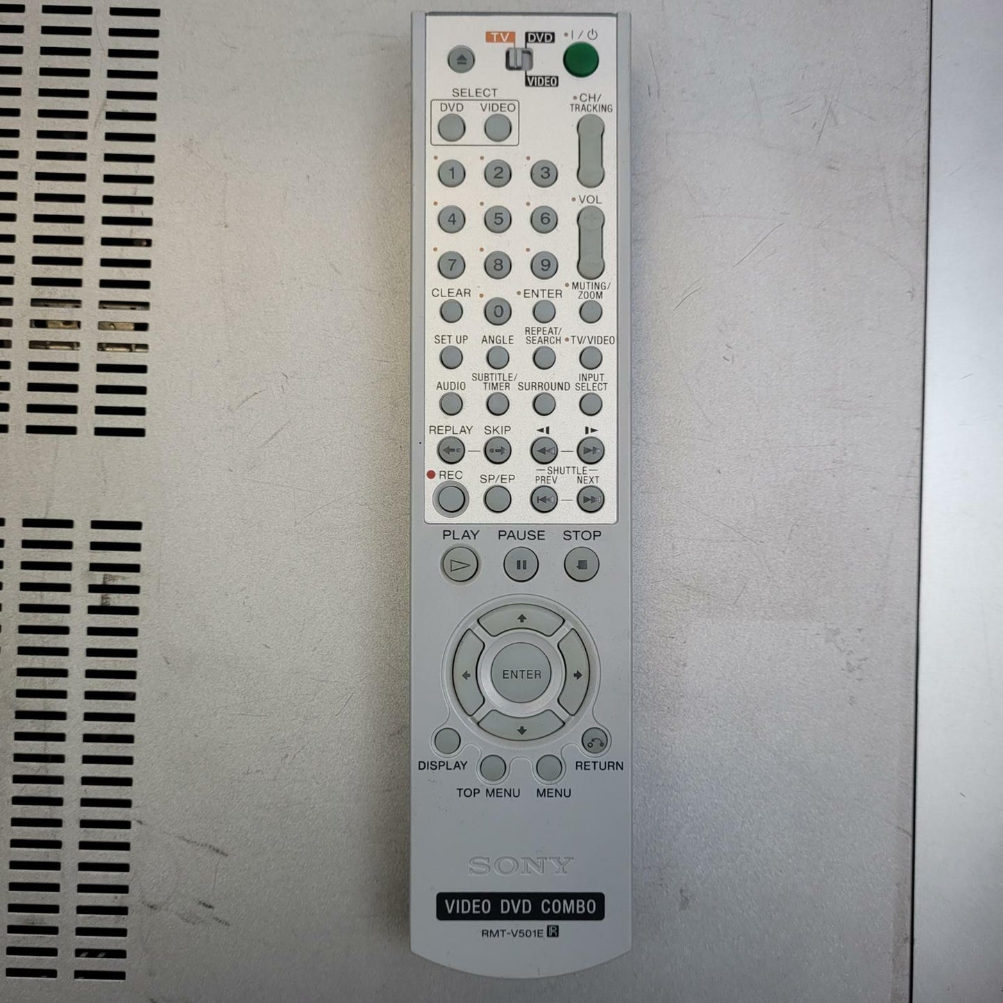 SONY SLV-D360P DVD/VHS Player w/ Remote | Grade B