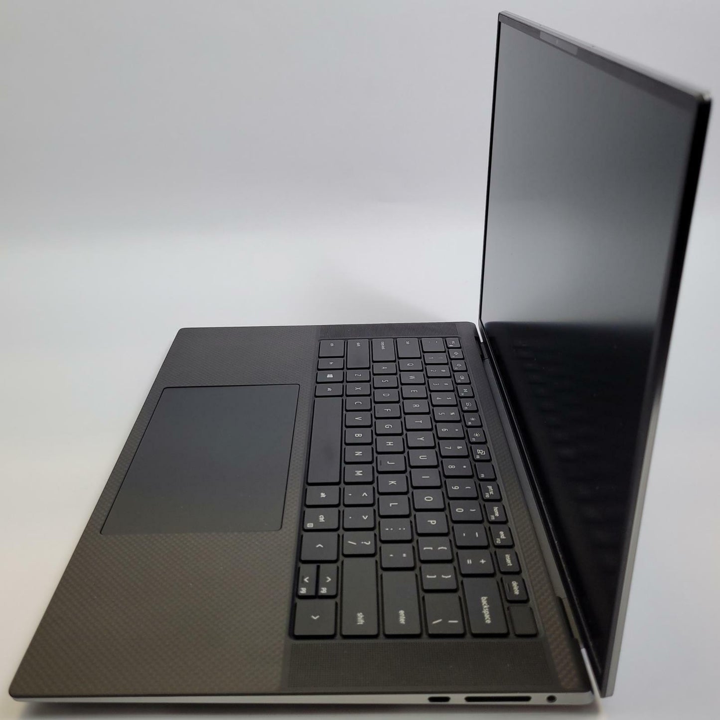 DELL PRECISION 5560 Windows 11 Home i7-11800H 32GB RAM 1TB NVME | Grade C