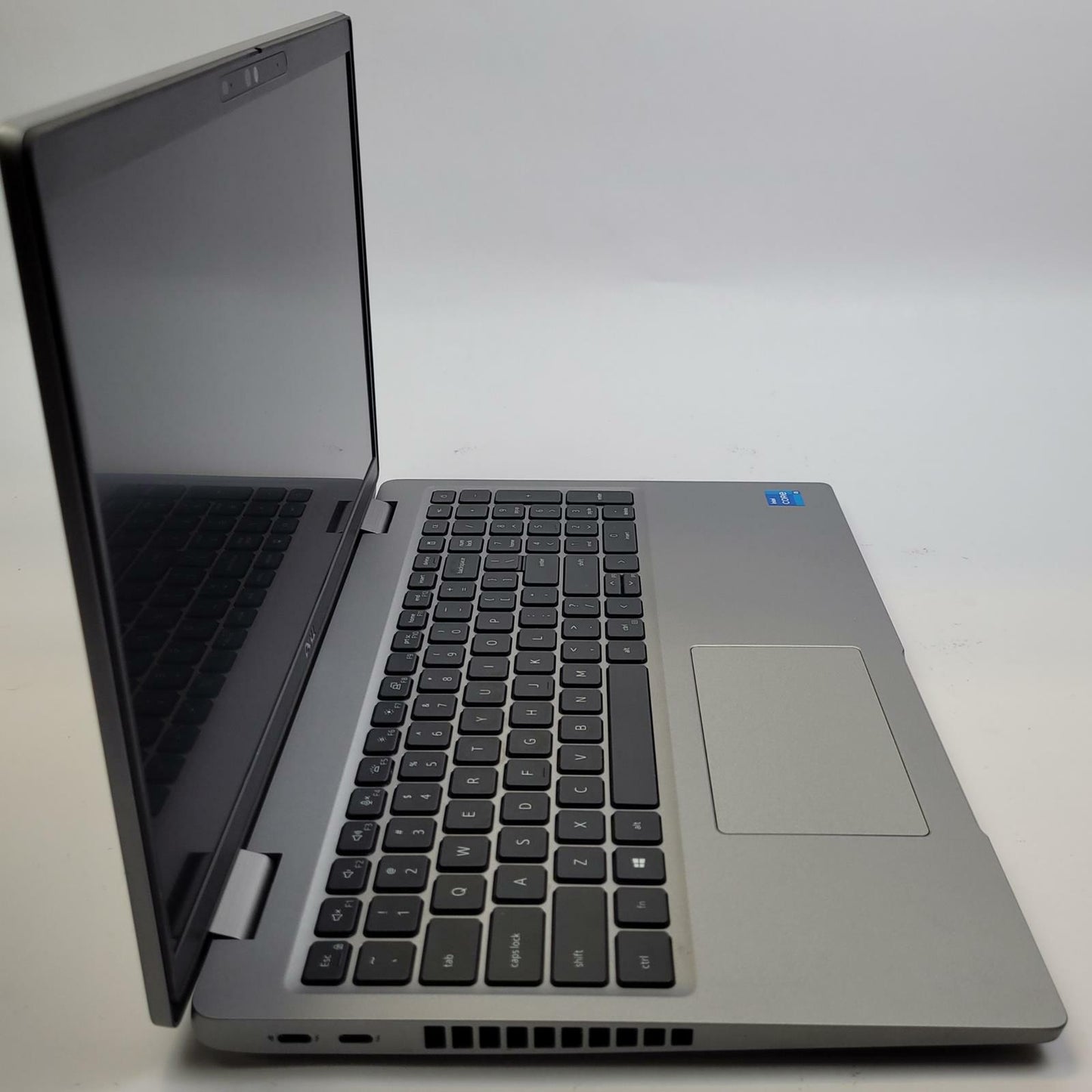 DELL LATITUDE 5520 Win 11 I5-1135G7 16GB RAM 256GB NVME | Grade C | 10702