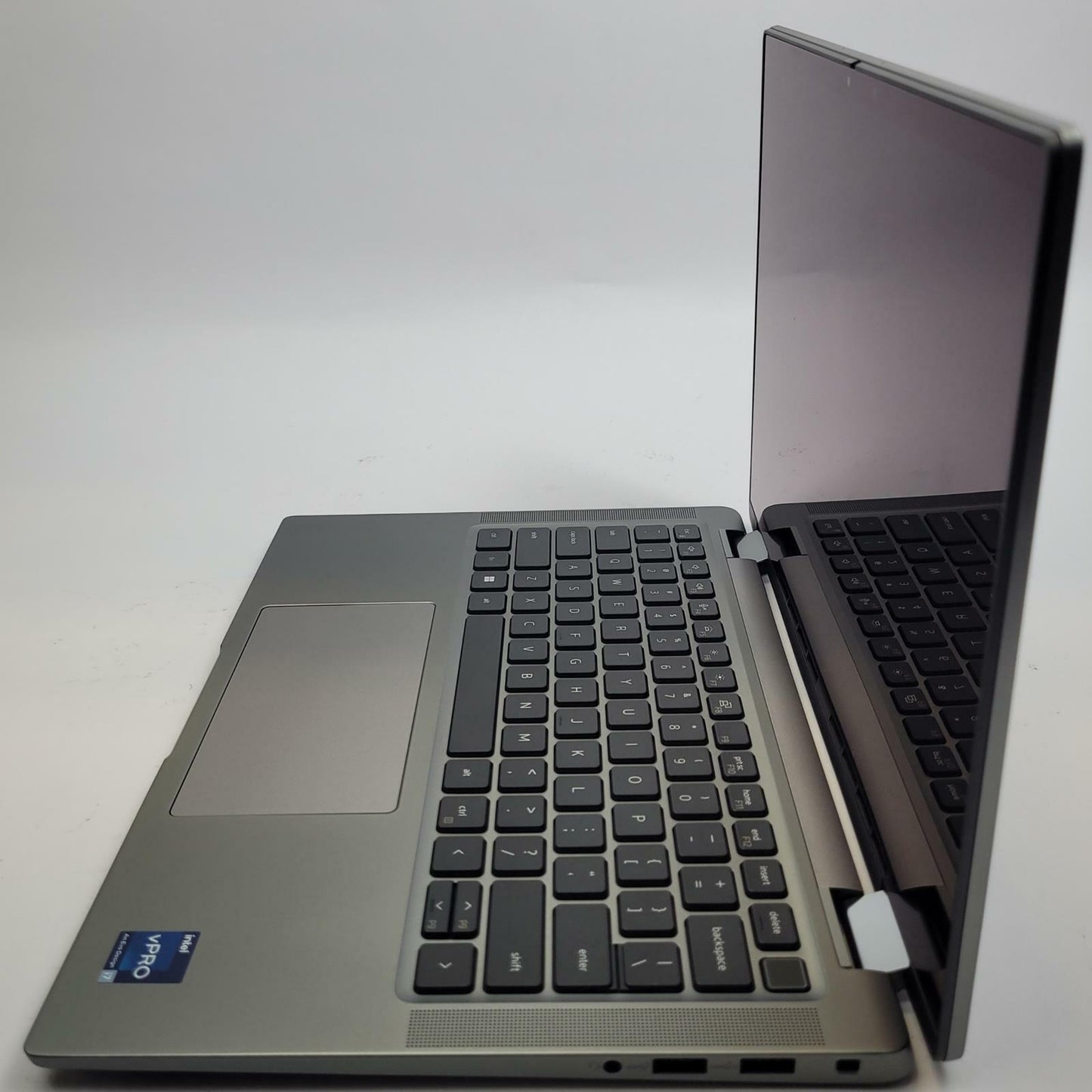 DELL LATITUDE 7440 Windows 11 Home i7-1365U 16GB RAM 256GB NVME | Grade A