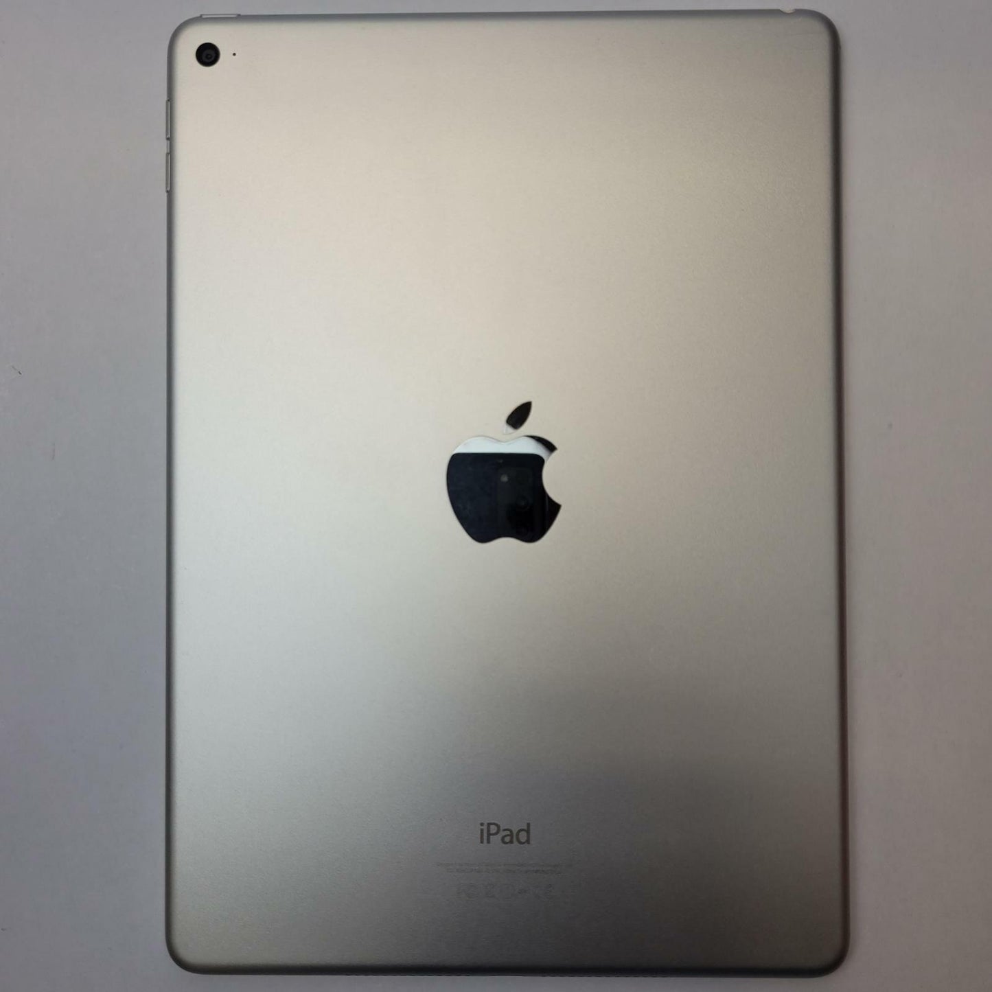 APPLE IPAD AIR 2 MNV62LL/A 32GB WiFi Tablet SILVER | Grade C