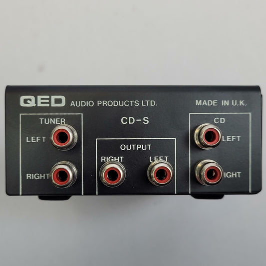 QED CD-5 CD/Tuner RCA Switch | Grade A