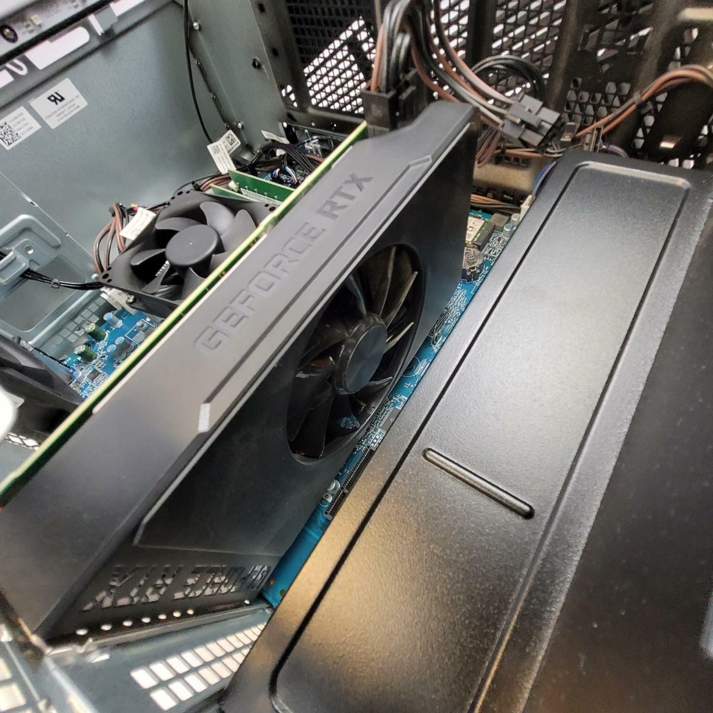 DELL G5 5000 Windows 11 Home i5-10400F 16GB RAM 256GB NVME | Grade B